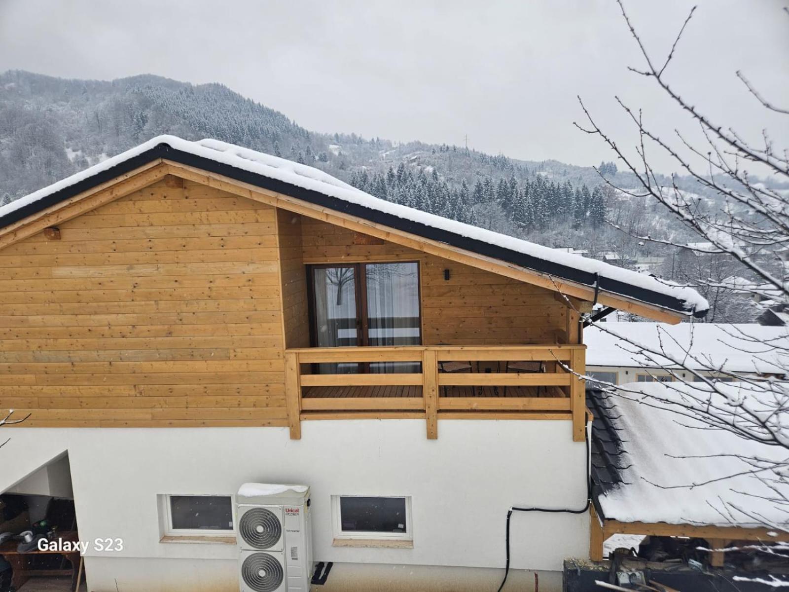 Отель Casa Mara Вишеу-де-Сус Экстерьер фото